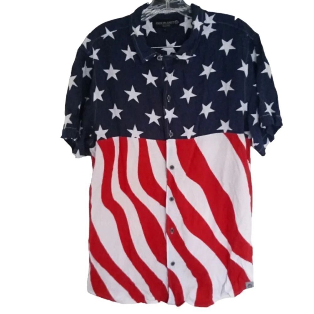 Free Planet Men's Patriotic Stars and Stripes Short Sleeve Button Up Size Large